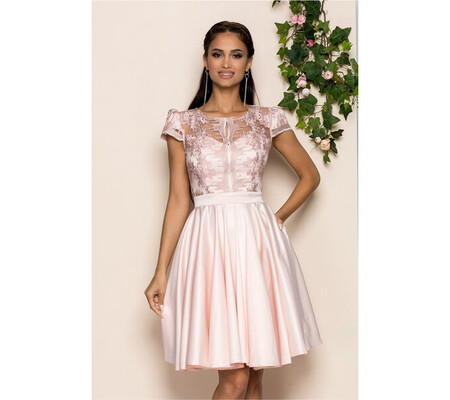 Rochie Ella Collection Ana peach accesorizata cu broderie la bust