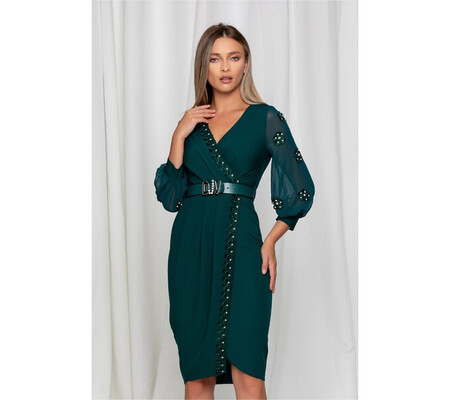 Rochie Esme verde cu broderie si strasuri accesorizata cu o curea in talie